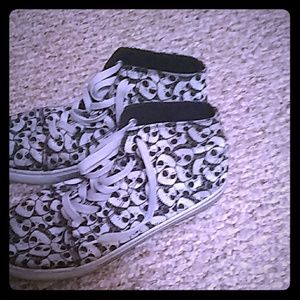 Skull shoes